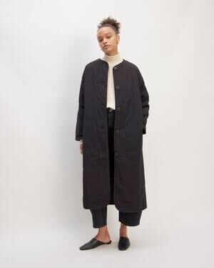 NWOT Everlane The ReNew Quilted Long Liner sz M Black Capsule Minimalist Basic